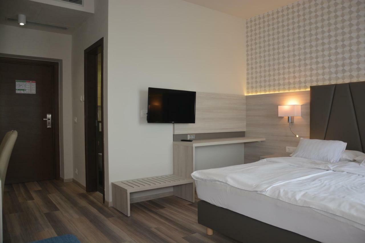 Hotel Fiesa 3*