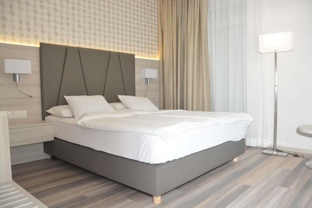 Hotel Fiesa 3*